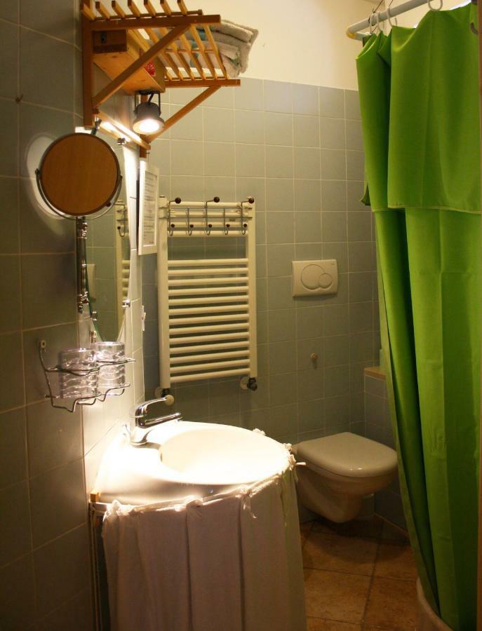 Mini Suite Alla Cascata โนซิ ภายนอก รูปภาพ